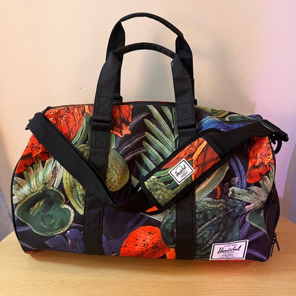 Herschel Supply Co. Handbags - HERSCHEL brings the color!